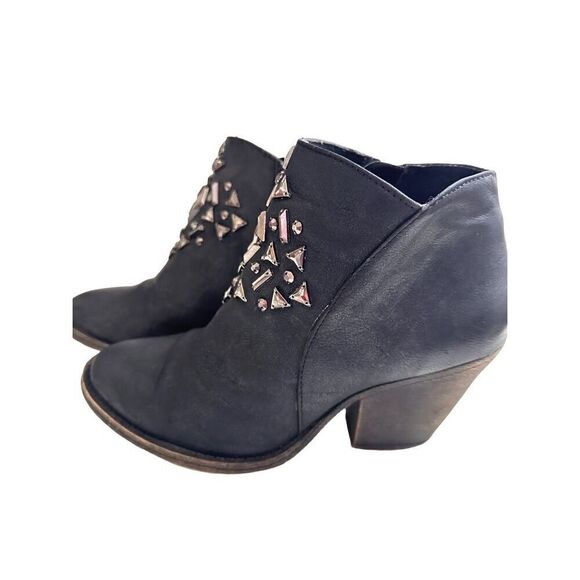 Daytrip Shoes - Elize Ankle Boot